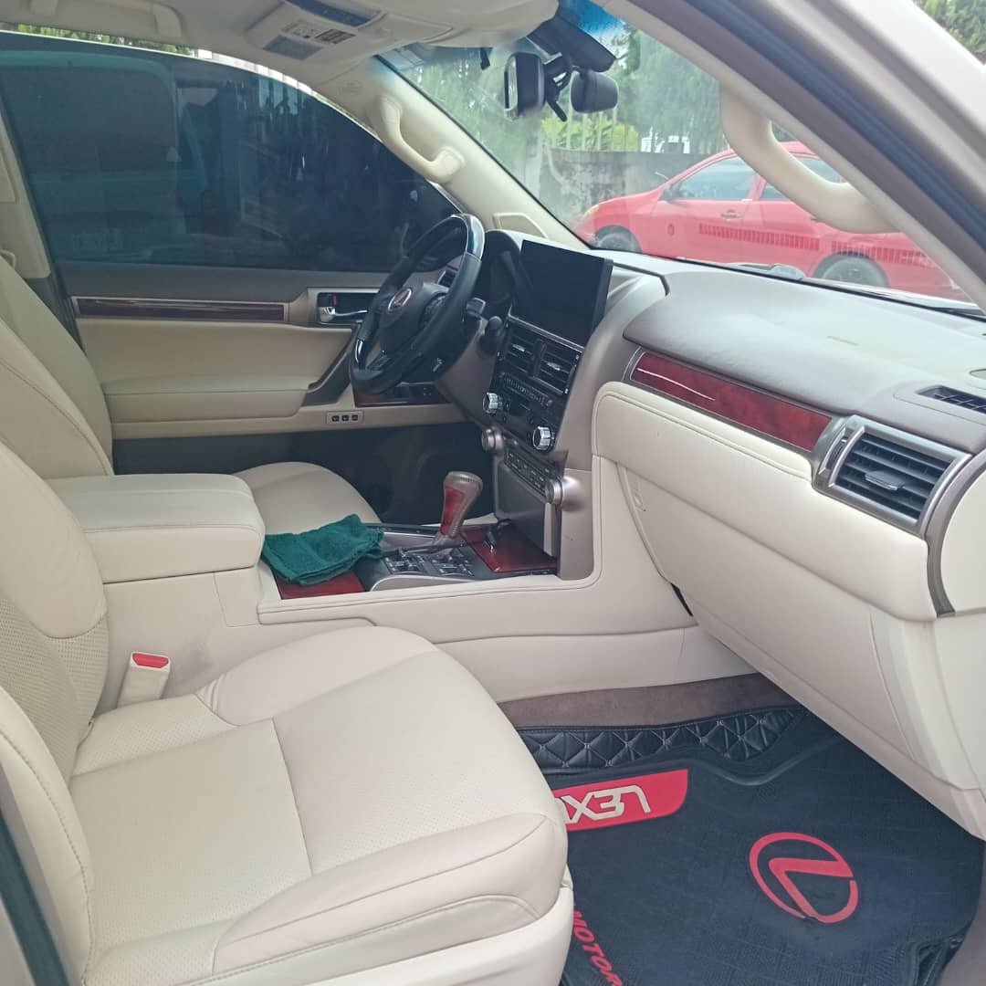 WhatsApp Image 2025-11-29 at 16.01.52